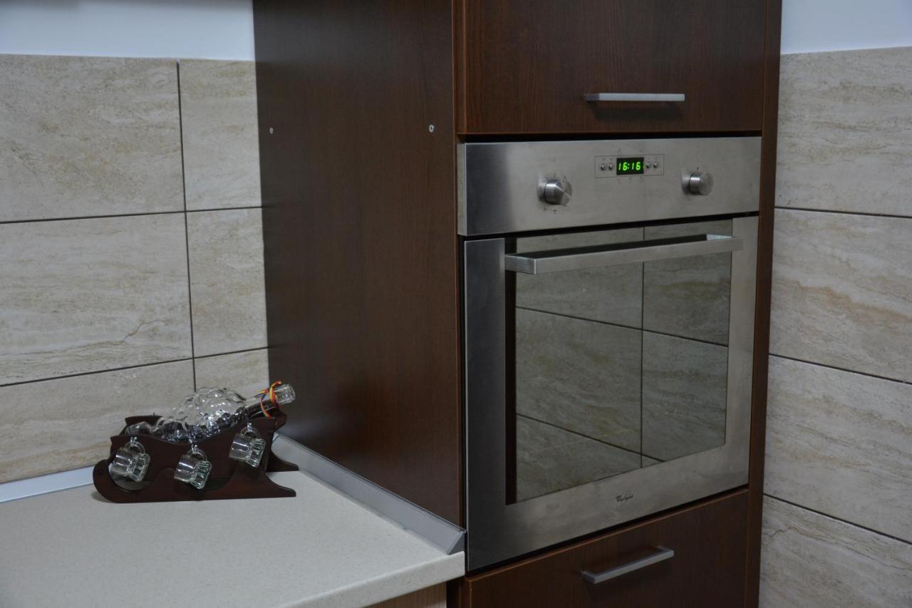 ホテル Casa Leu Curtea de Argeş エクステリア 写真